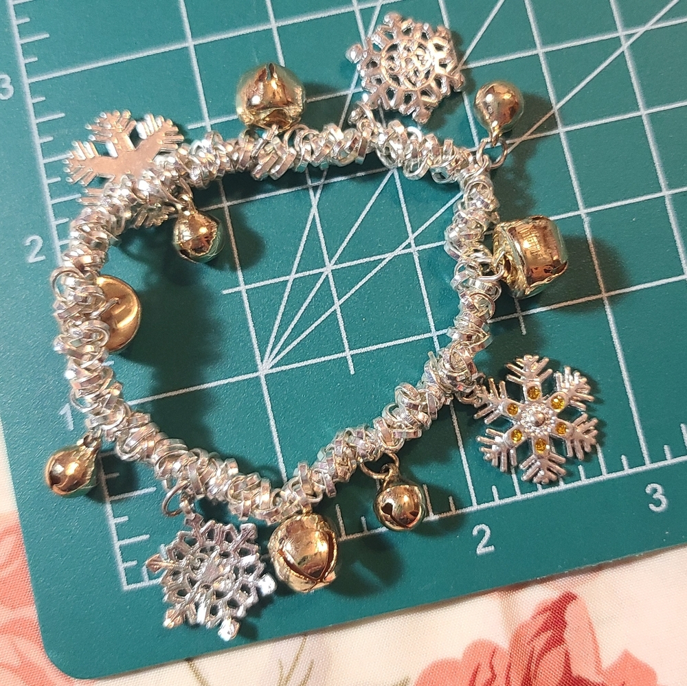 Vintage Silver and Gold Snowflake Charm Bracelet
